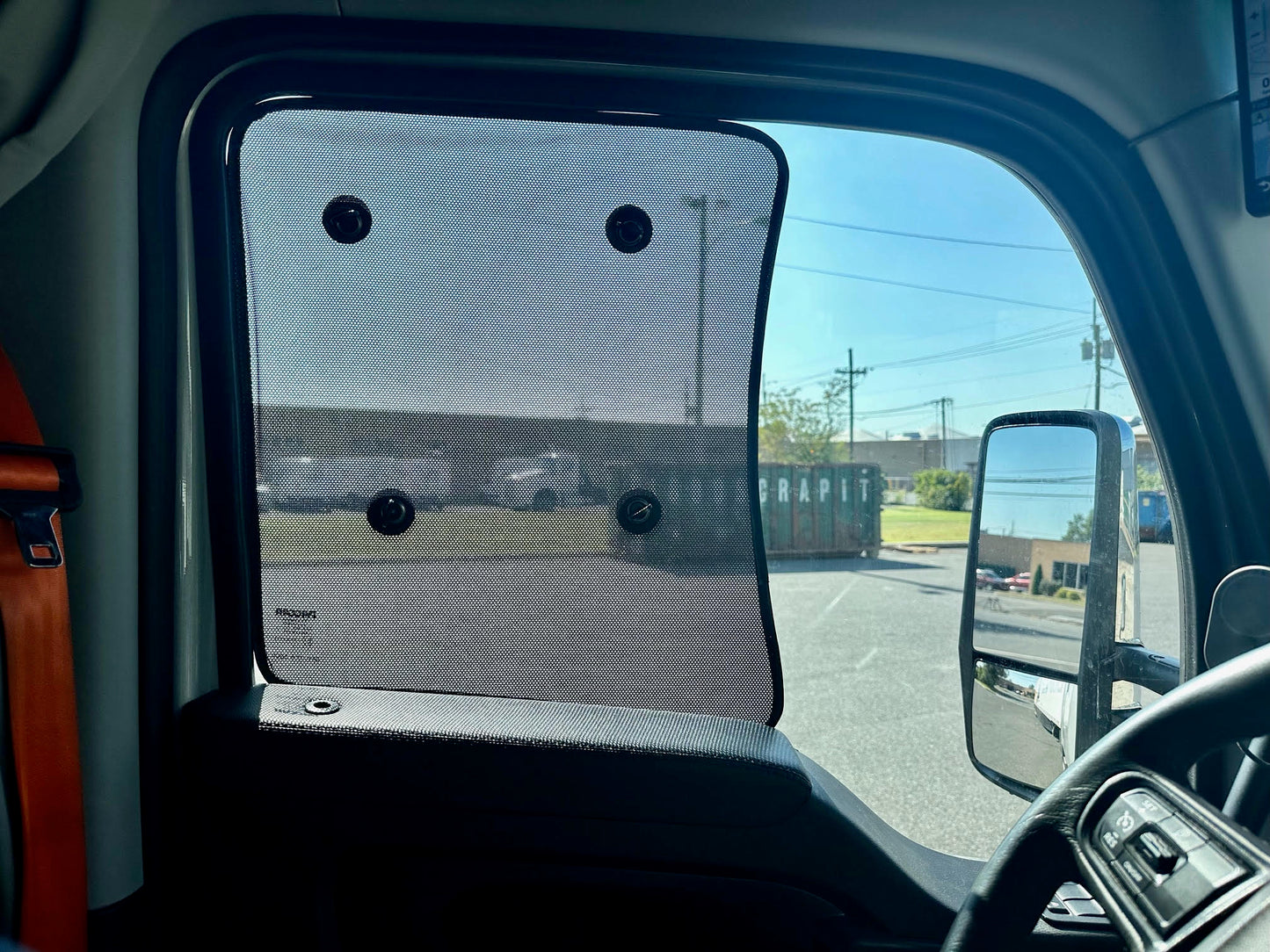 SEMI-SHADE™ kenworth T680 / T880 / W990 Side Windows Sun Shade